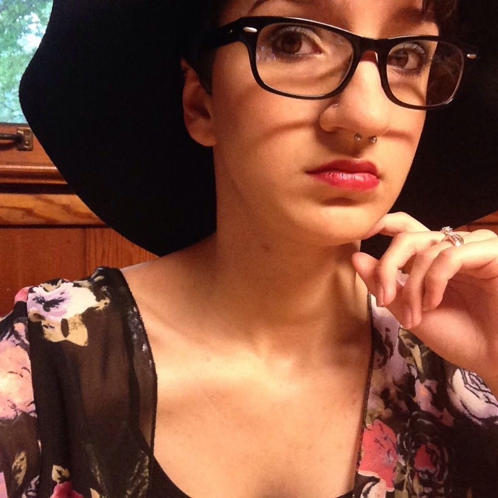 Meet your Posher, Kayge
